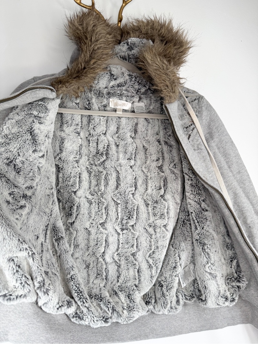 Vintage Miss Me Y2K Gray Faux Fur Lined Bling Hooded Zip Up Sweater Size Medium - Picture 8 of 13